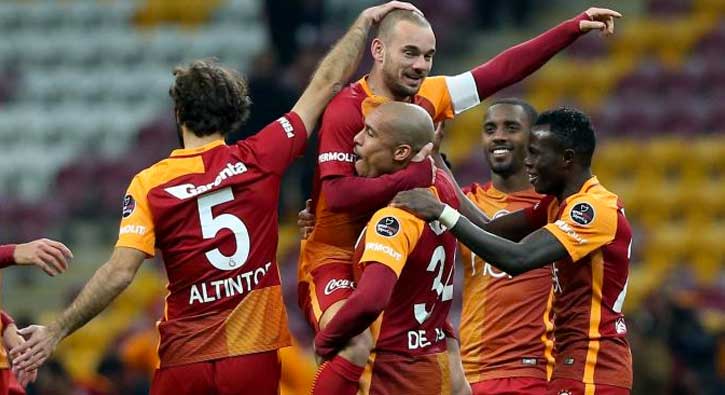 Wesley Sneijder: Ma�a damgam�z� vurduk