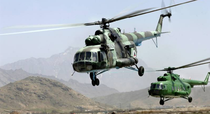 Afganistan'da askeri helikopter d��t�