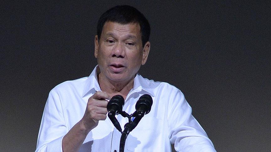 Duterte: Su� i�leyenleri helikopterden atar�m