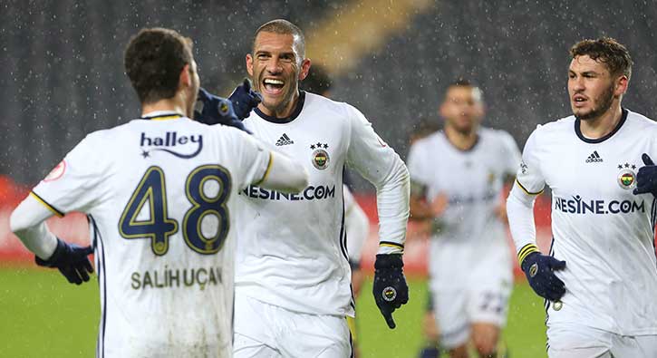 Fenerbah�e'den 2016'ya goll� veda