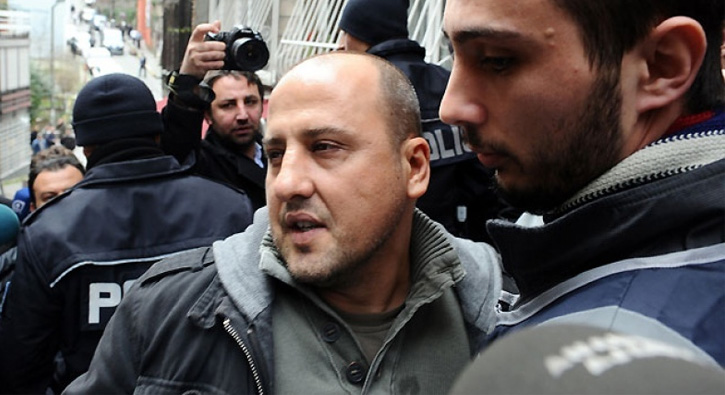 Ahmet ��k, tutuklanma talebiyle mahkemeye sevk edildi