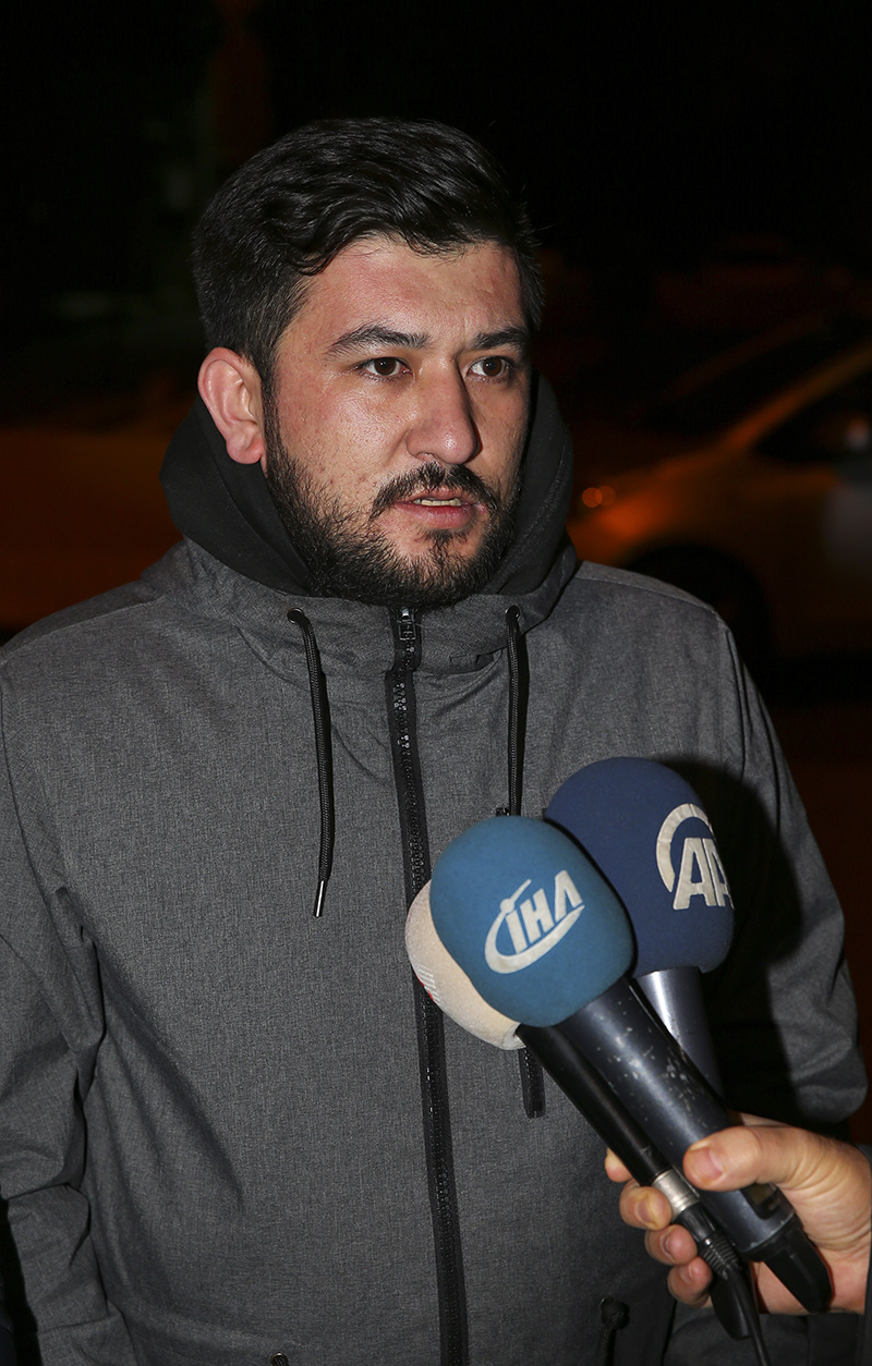 'Reina sald�rgan�' diye internette kendisini g�rd�, ko�arak karakola gitti