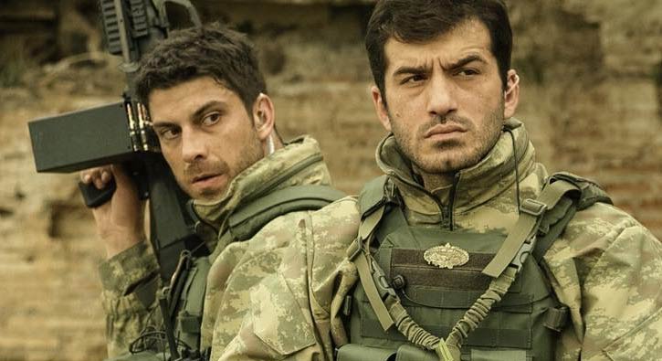 Da� 2 filmi rekora doymuyor!