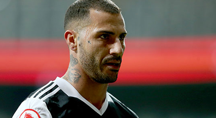 Teklifler Quaresma�n�n akl�n� kar��t�rd�!