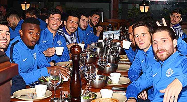 Kas�mpa�a'da moral yeme�i