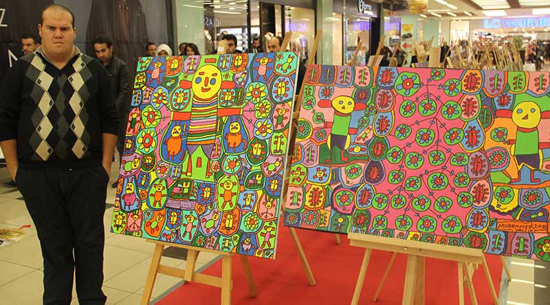 Engel tan�mayan sergi anKamall�da