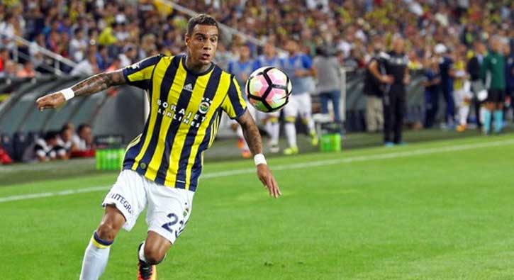 Van der Wiel, Fenerbah�e'den ayr�l�yor mu?