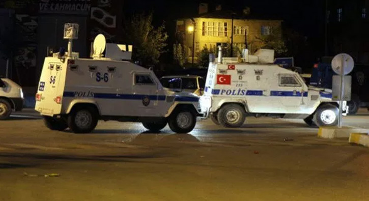 Lice ve Hani'deki soka�a ��kma yasa�� kald�r�ld�