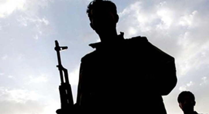 Aranan 3 PKK'l� teslim oldu