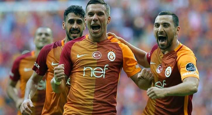 Podolski, Japonya'ya transfer oluyor