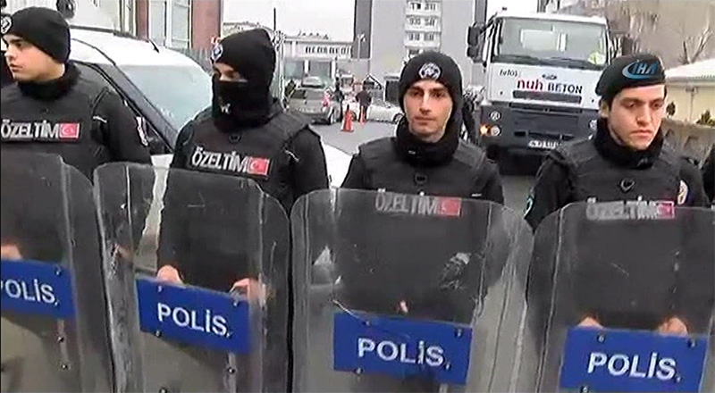 Reina sald�rgan� sa�l�k kontrol�nden ge�irildi