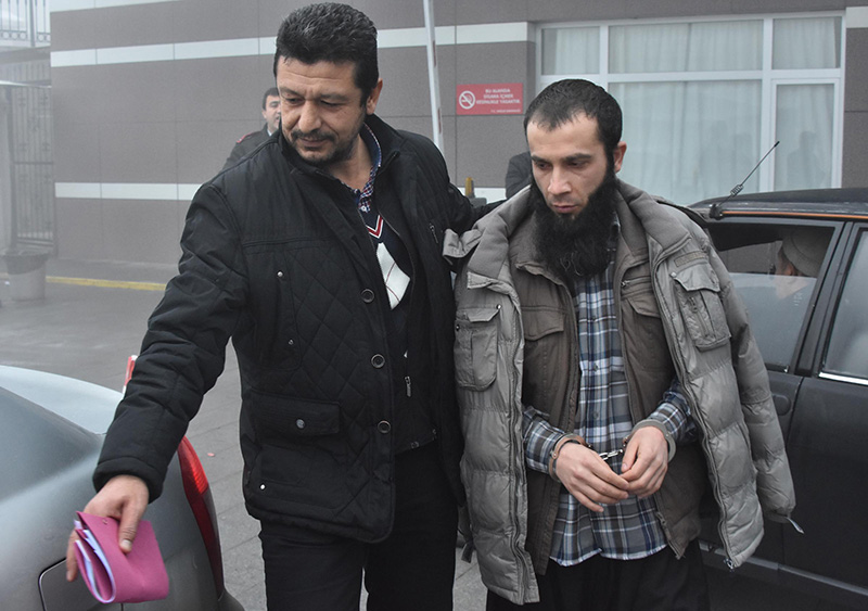 Konya'da DEA�'a, operasyon: 9 g�zalt� 