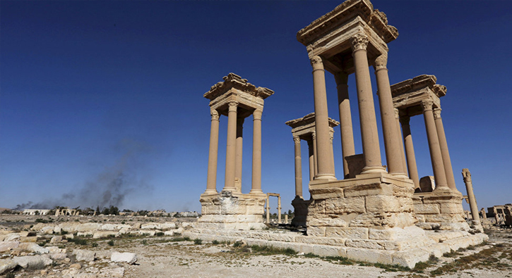 DEA antik Palmira kentinin bir blmn ykt