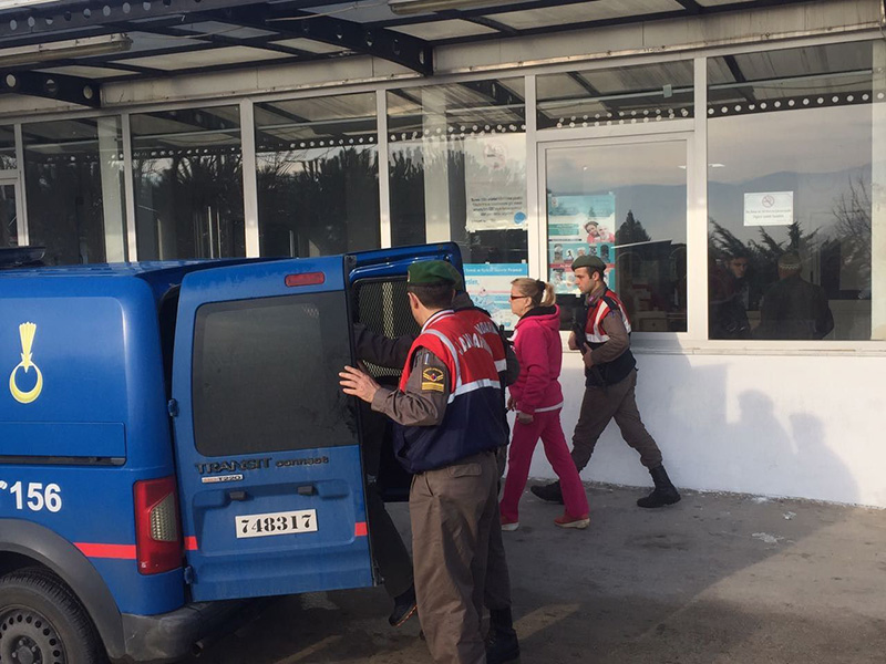 �nternetten salatal�k g�nderen doland�r�c� yakaland�