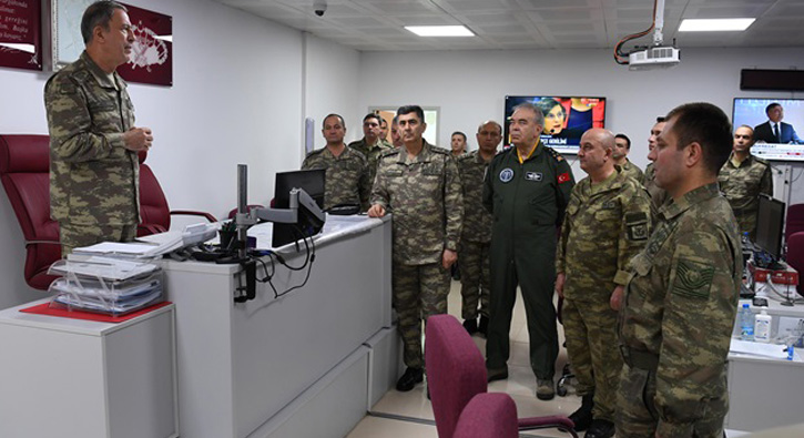 Orgeneral Hulusi Akar ve komutanlar �ncirlik'e ziyarette bulundu