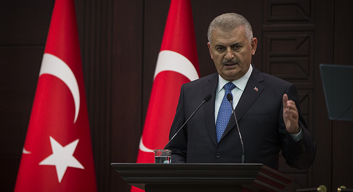 Ba�bakan Y�ld�r�m'dan fla� anayasa de�i�ikli�i a��klamas�
