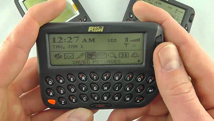 BlackBerrynin ilk telefonu 18. yan kutluyor