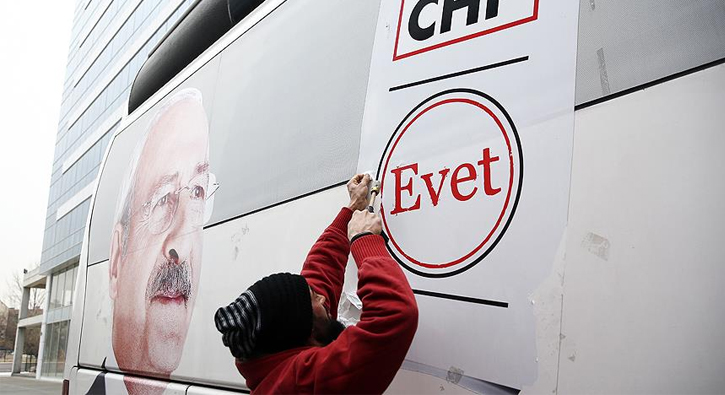 CHP'den Anayasa takti�i: Partiyi �n plana ��karmay�n