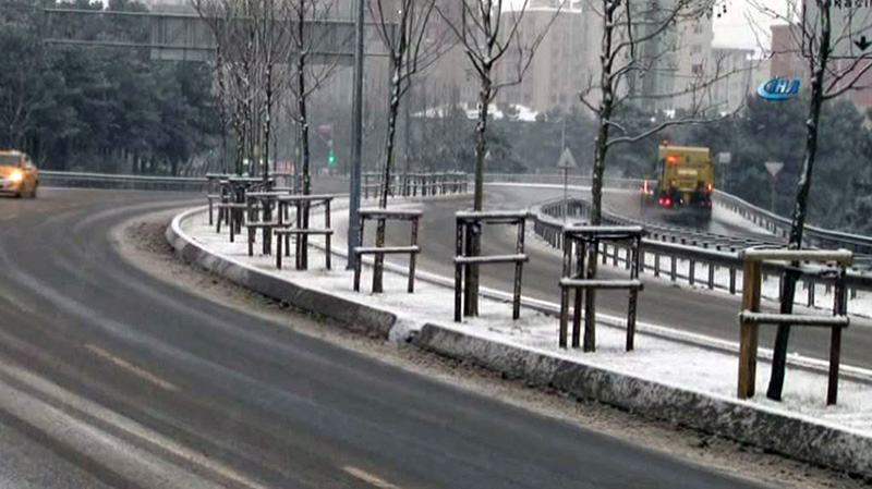 �stanbul'da kar ya���� ba�lad�