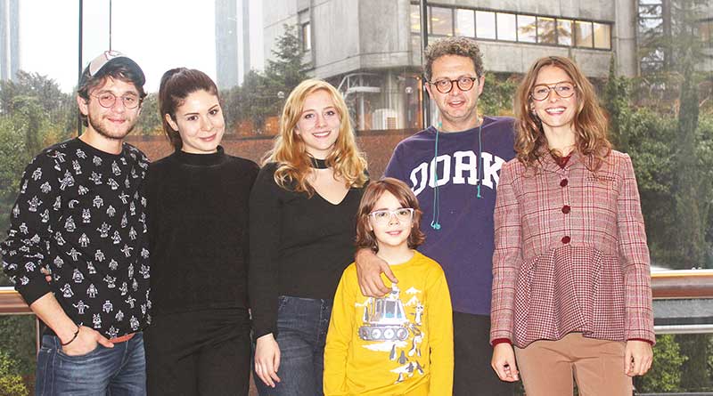 Tuba �nsal: �ocuk oyunlar� ate�ten g�mlek gibi