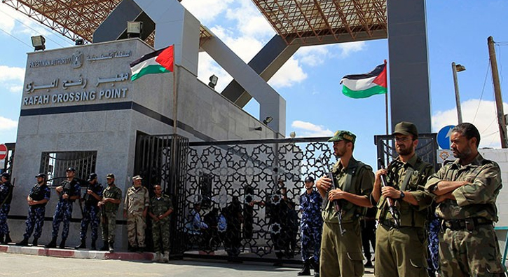 M�s�r y�netimi Refah S�n�r Kap�s�'n� ge�ici olarak a�t�