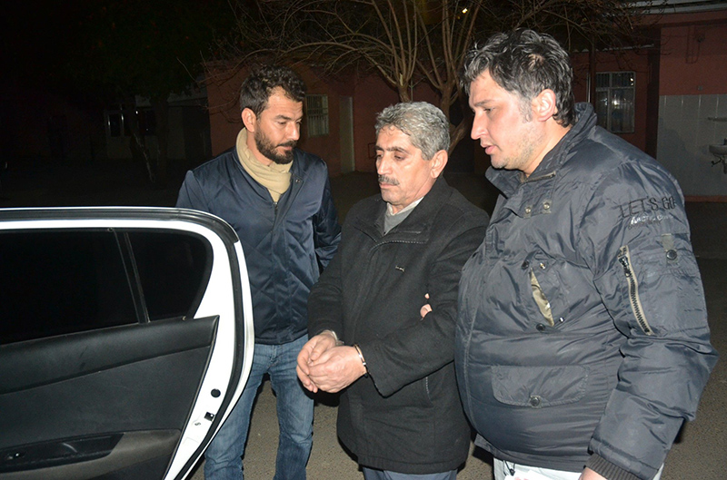 Adana�da PKK ve DEA� e� zamanl� operasyon: 20 g�zalt�