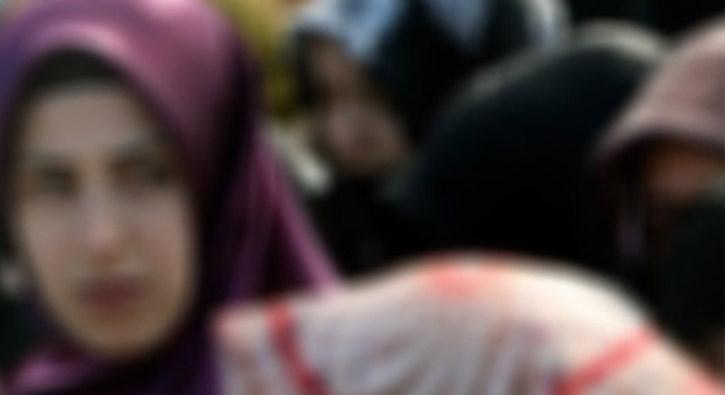 Ruslar�n yar�s� okulda ba��rt�s�ne olumlu bak�yor