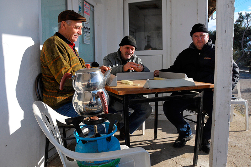 K�y halk� zor durumda, okeye 4��nc� aran�yor