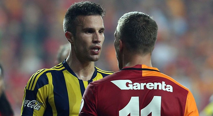 Podolski'nin yerine van Persie!