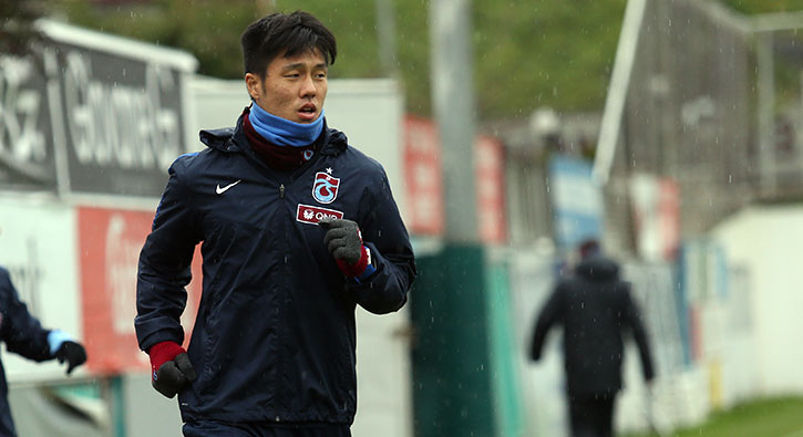 Hyun-Jun Suk transferinde skandal geli�me!