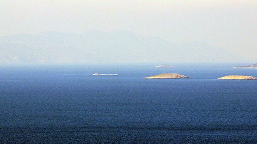 Kardak geriliminde 4. g�n: Yunan Sahil G�venlik botlar�na m�dahale edildi