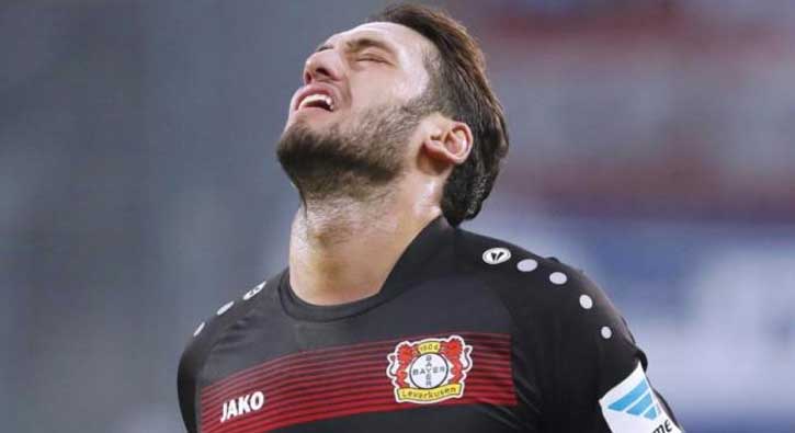 Hakan �alhano�lu'ndan ilk a��klama