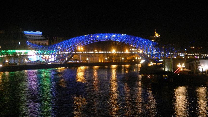 G�rcistan'da vize sevinci