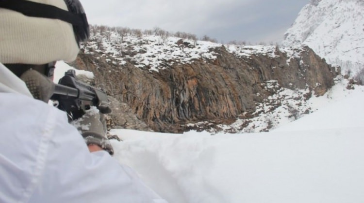 Tunceli'de aranan ter�rist yakaland�