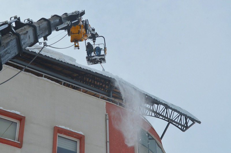 Bing�l�de hastane �at�s� ��kt�