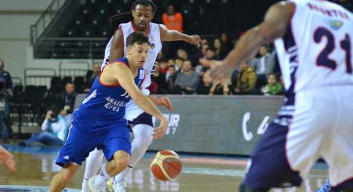 Anadolu Efes deplasmanda kazand�