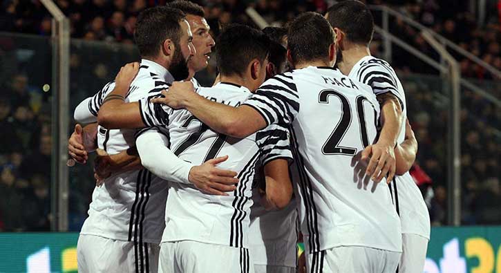 Juventus, Cagliari'yi 2-0 ma�lup etti