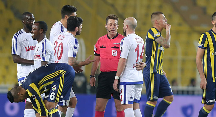 UEFA, Karabkspor'a Avrupa Kupalar'ndan men cezas verdi