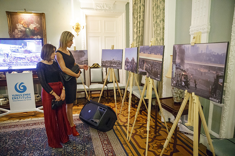 Londra'da 15 Temmuz sergisi    