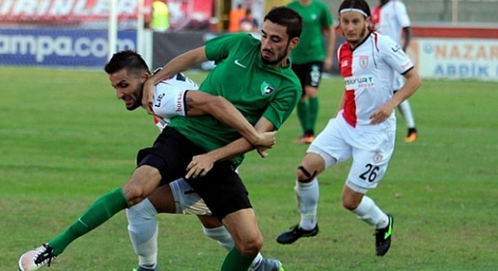 Beikta, Denizlispor'da oynayan Alper Babacan'n peine dt