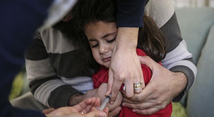 Suriyeli s���nmac� �ocuklar a��lan�yor