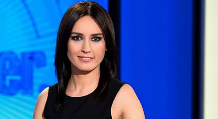 Nazlı Çelik kimdir? Cumhurbaşkanı Erdoğan Nazlı Çelik'e sözleşme imzalattı