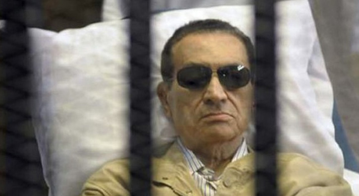 M�s�r'�n devrik lideri H�sn� M�barek katliam su�lar�ndan beraat etti