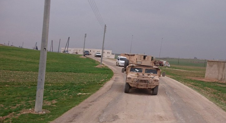 M�nbi�'te F�rat Kalkan� pani�i, ABD askeri unsurlar� Cerablus s�n�r�na kayd�r�ld�