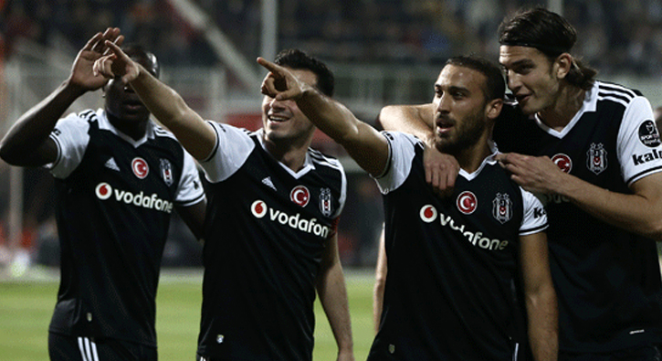 Be�ikta�, Olympiakos kar��s�nda avantaj pe�inde