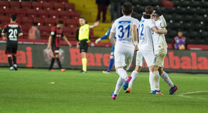 Kas�mpa�a deplasmanda Gaziantepspor'u devirdi