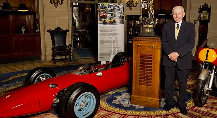 Efsane pilot John Surtees 83 ya��nda hayat�n� kaybetti