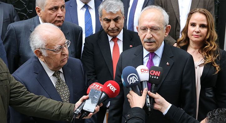 K�l��daro�lu: Hollanda'yla ili�kilerimizi ask�ya al�n.Her t�rl� deste�i verece�iz