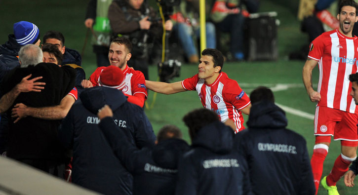 Olympiakos kafilesi �stanbul'a geldi