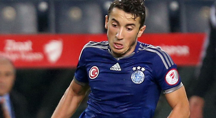 Uygar Mert Zeybek'in �apraz ba�lar�nda y�rt�k